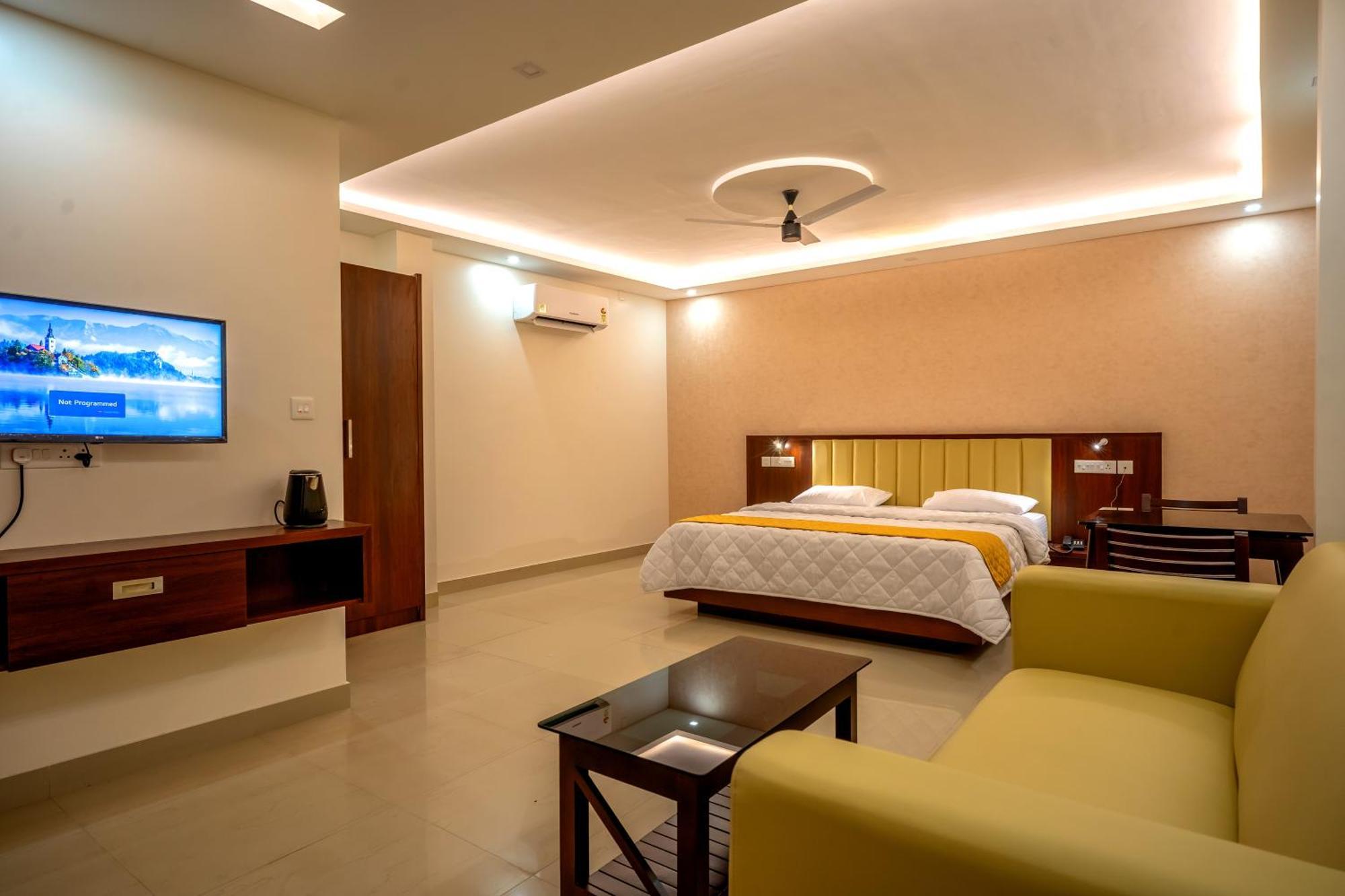 Hotel Metro Residency Tirur Exterior foto